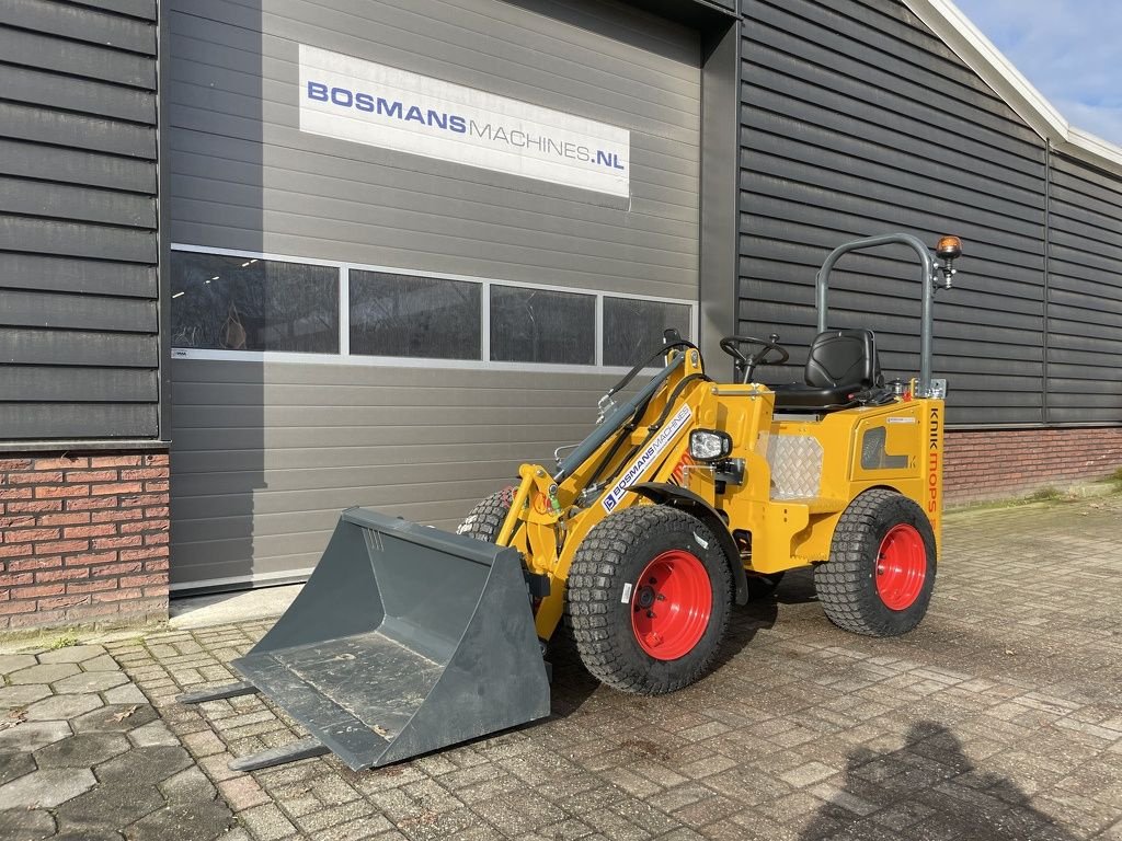 Radlader Türe ait Knikmops KM130 minishovel / kniklader &euro;115 per dag, Gebrauchtmaschine içinde Neer (resim 3)