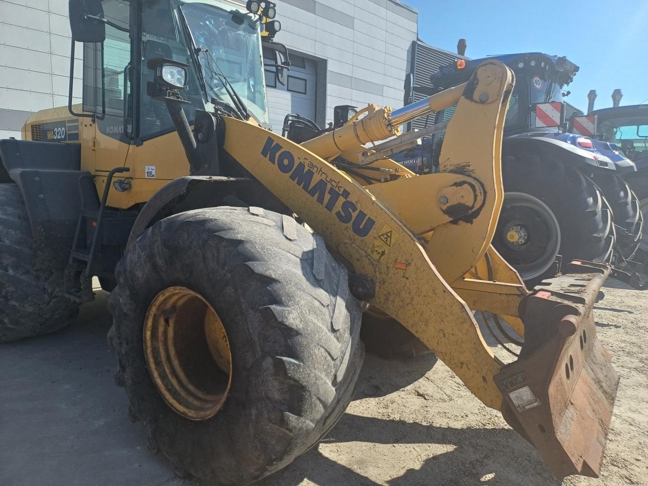 Radlader van het type Komatsu W320, Gebrauchtmaschine in Skjern (Foto 3)