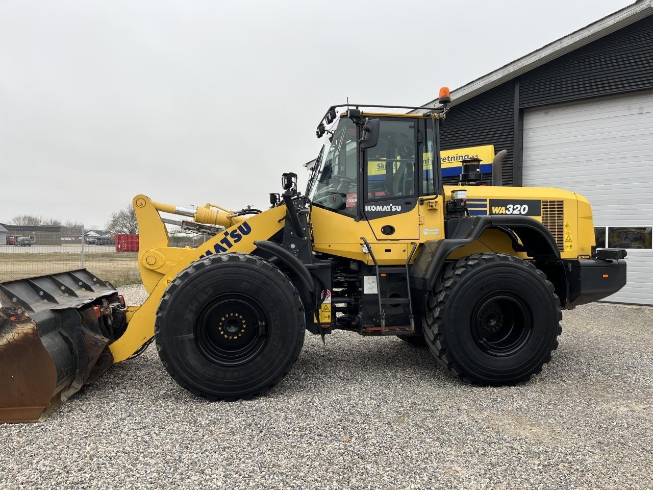 Radlader a típus Komatsu W320, Gebrauchtmaschine ekkor: Skjern (Kép 2)