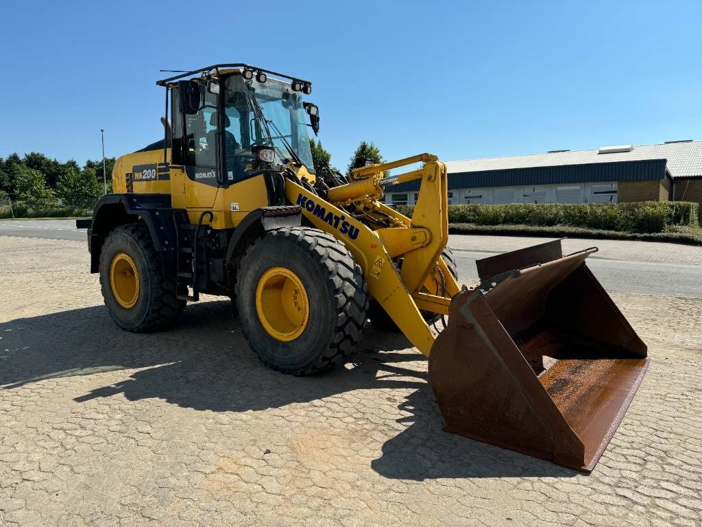 Radlader des Typs Komatsu WA 200-8, Gebrauchtmaschine in Vojens (Bild 4)