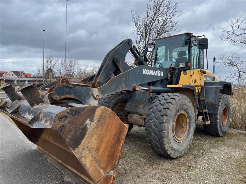 Radlader of the type Komatsu WA 250-5H, Gebrauchtmaschine in Løgstør (Picture 1)