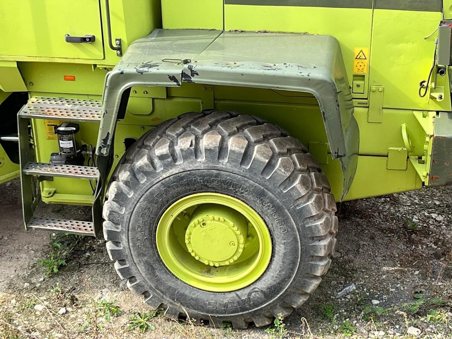 Radlader del tipo Komatsu WA 270-3, Gebrauchtmaschine In Gillersheim (Immagine 3)