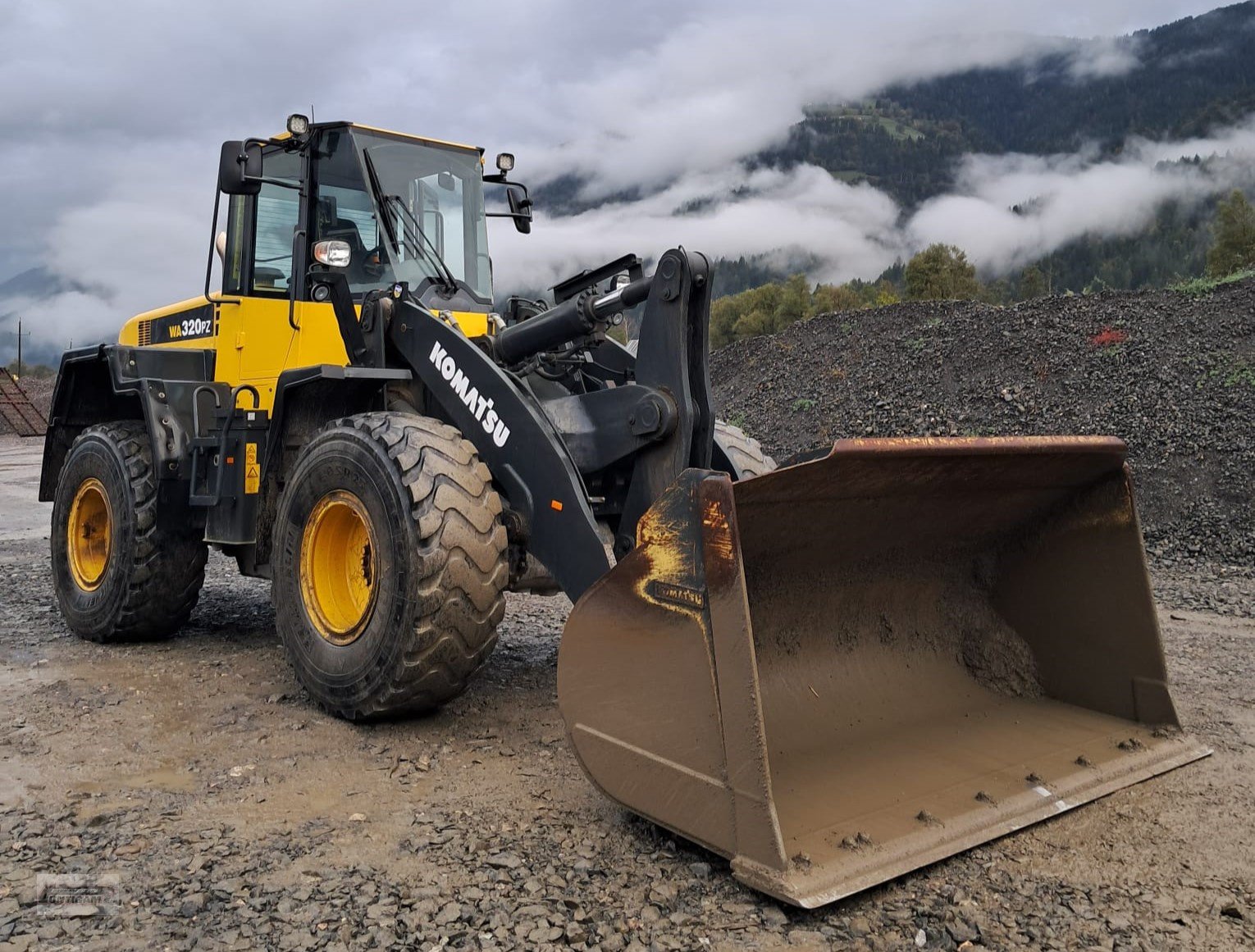 Radlader typu Komatsu WA 320 PC, Gebrauchtmaschine v Deutsch - Goritz (Obrázek 4)