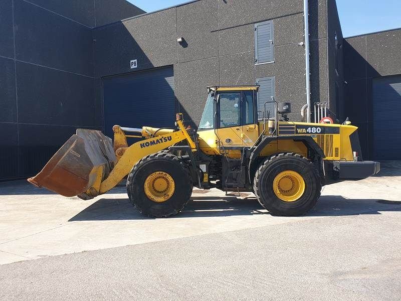 Radlader des Typs Komatsu WA 480 - 6, Gebrauchtmaschine in Waregem (Bild 1)