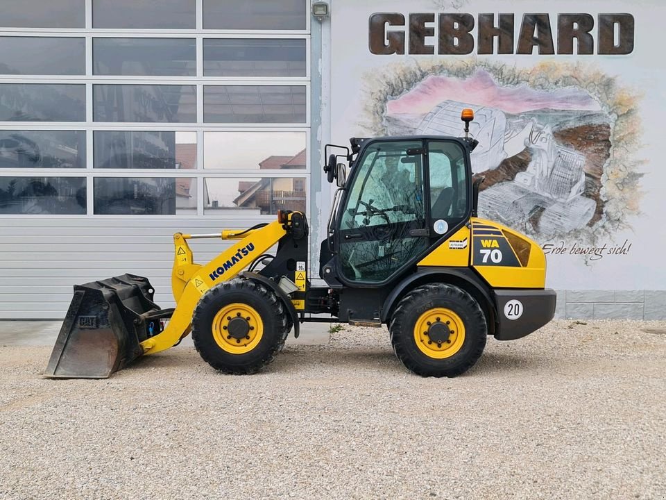 Radlader typu Komatsu WA 70-5 Radlader mit Schaufel und Palettengabel Hoflader, Gebrauchtmaschine v Großschönbrunn (Obrázok 1)