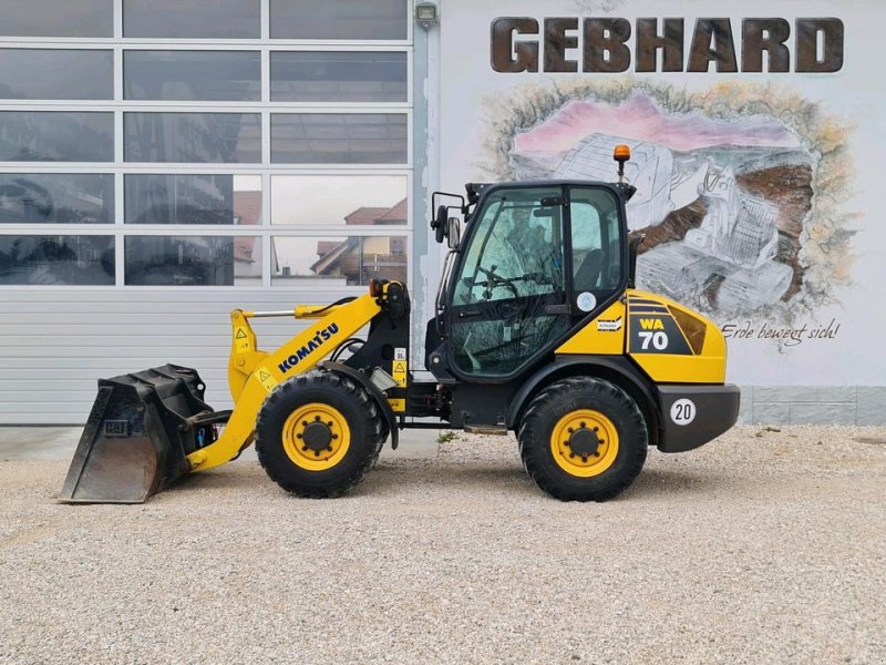 Radlader of the type Komatsu WA 70-5 Radlader mit Schaufel und Palettengabel Hoflader, Gebrauchtmaschine in Großschönbrunn (Picture 1)