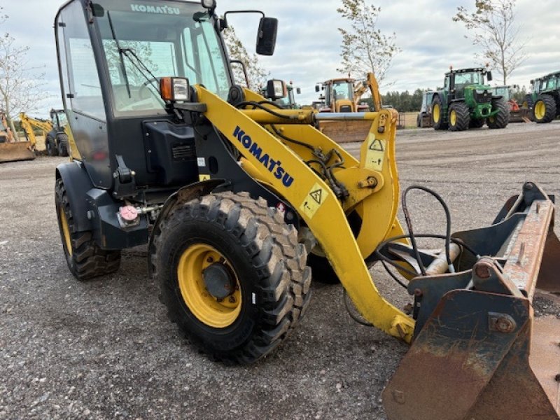 Radlader des Typs Komatsu WA 70 NYE DÆK,  3IEN SKOVL, HYD SKIFT, Gebrauchtmaschine in Dronninglund (Bild 5)