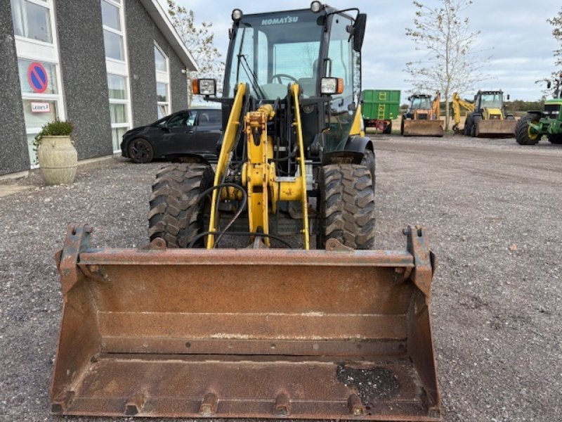 Radlader del tipo Komatsu WA 70 NYE DÆK,  3IEN SKOVL, HYD SKIFT, Gebrauchtmaschine en Dronninglund (Imagen 4)