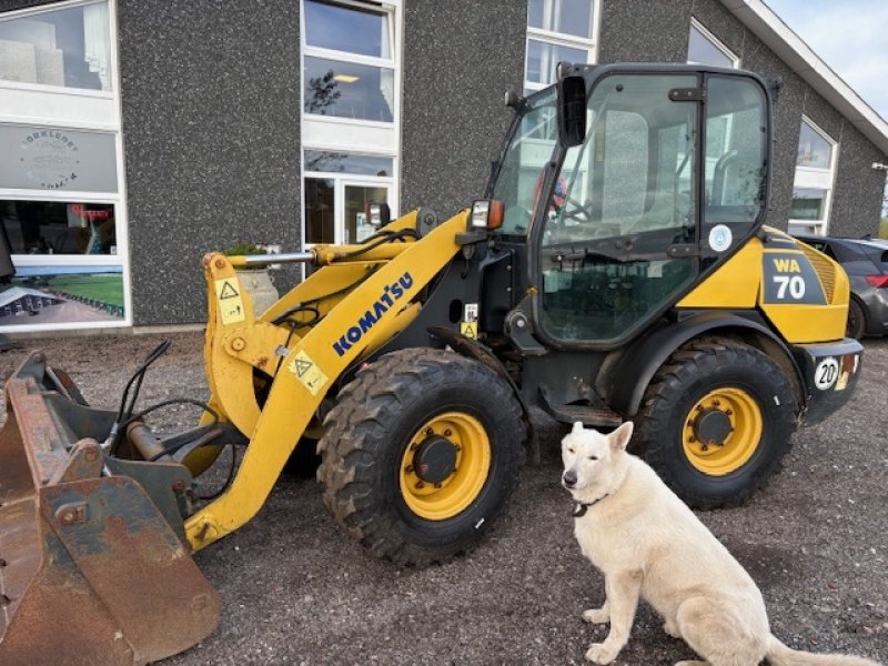 Radlader del tipo Komatsu WA 70 NYE DÆK,  3IEN SKOVL, HYD SKIFT, Gebrauchtmaschine en Dronninglund (Imagen 1)