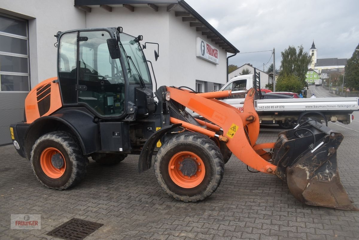 Radlader des Typs Komatsu WA100M-7, Gebrauchtmaschine in Putzleinsdorf (Bild 2)