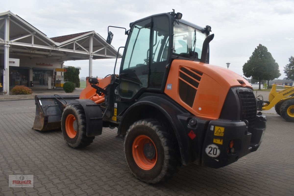 Radlader van het type Komatsu WA100M-7, Gebrauchtmaschine in Putzleinsdorf (Foto 3)