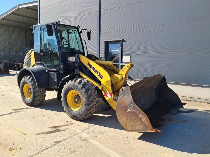 Radlader des Typs Komatsu WA100M-8, Gebrauchtmaschine in Overijse