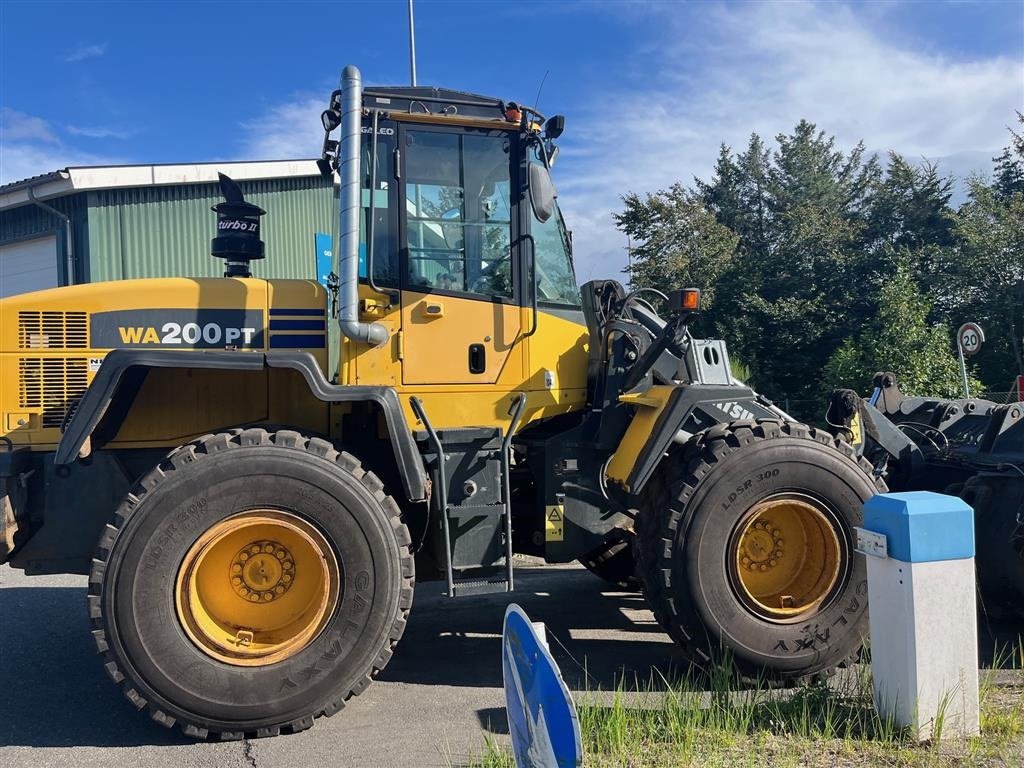 Radlader du type Komatsu WA200PT-5, Gebrauchtmaschine en Løgstør (Photo 1)