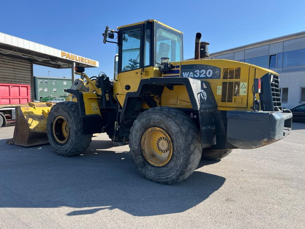 Radlader van het type Komatsu WA320-5, Gebrauchtmaschine in Gabersdorf (Foto 4)