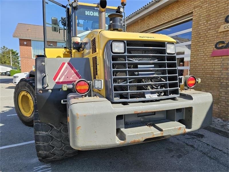 Radlader des Typs Komatsu WA320-5H, Gebrauchtmaschine in Aalborg SV (Bild 3)