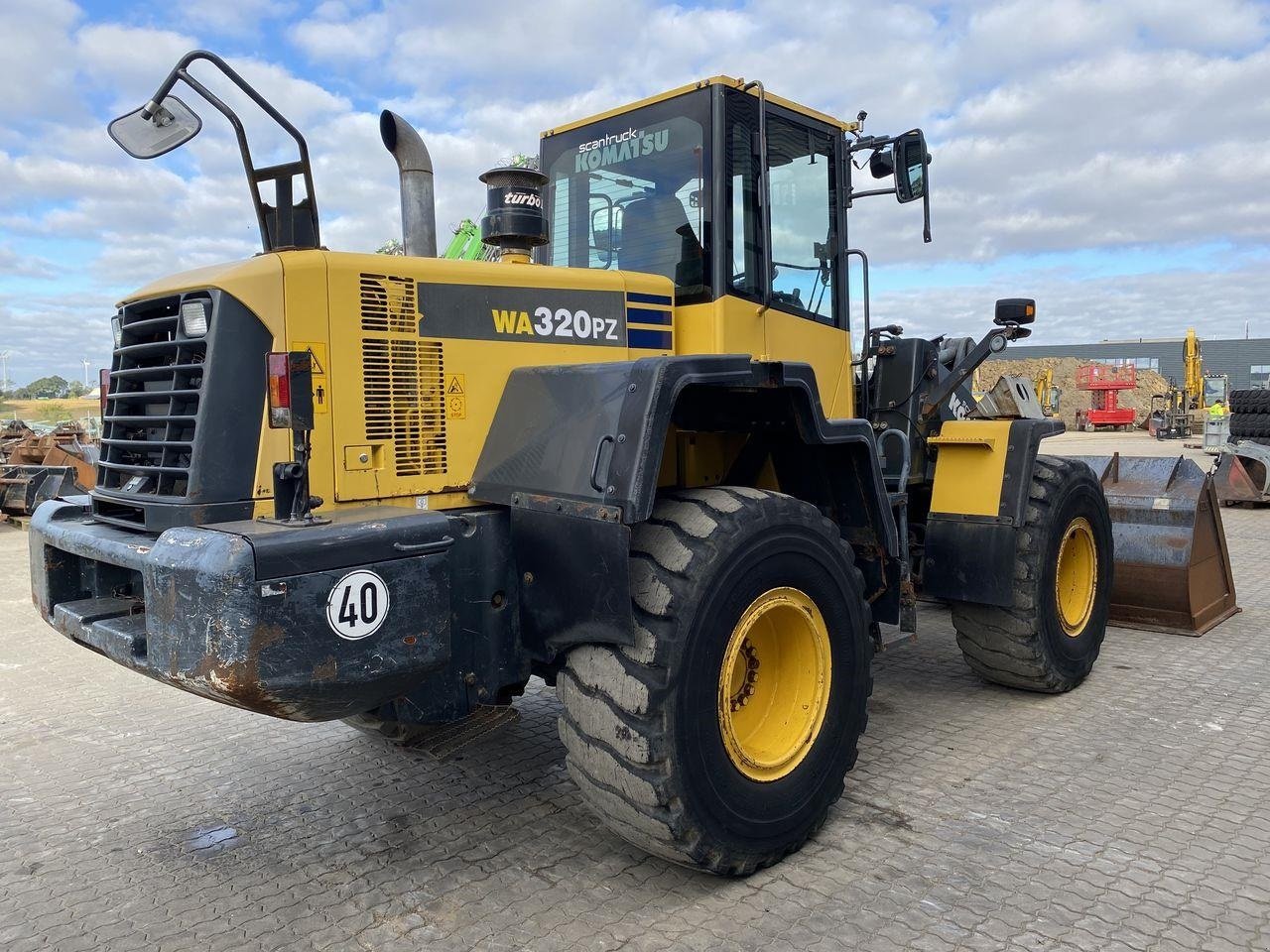 Radlader van het type Komatsu WA320-6, Gebrauchtmaschine in Skive (Foto 4)