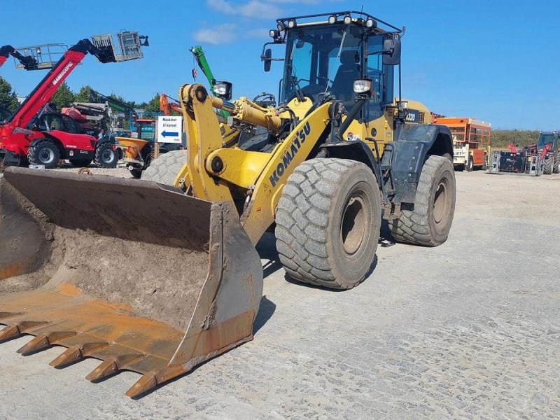 Radlader des Typs Komatsu WA320-7, Gebrauchtmaschine in Skive (Bild 1)