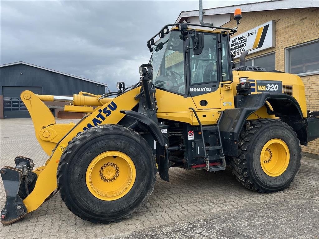 Radlader van het type Komatsu WA320-8, Gebrauchtmaschine in Løgstør (Foto 1)