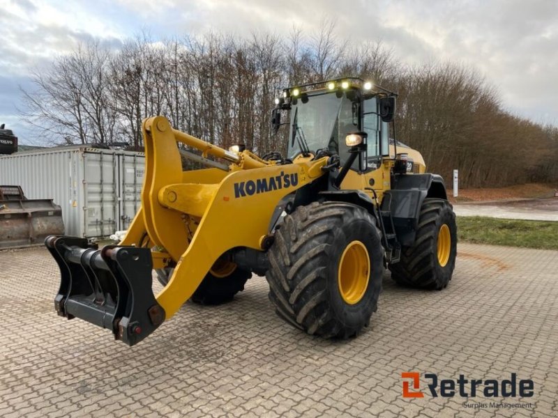 Radlader tip Komatsu WA320-8, Gebrauchtmaschine in Rødovre