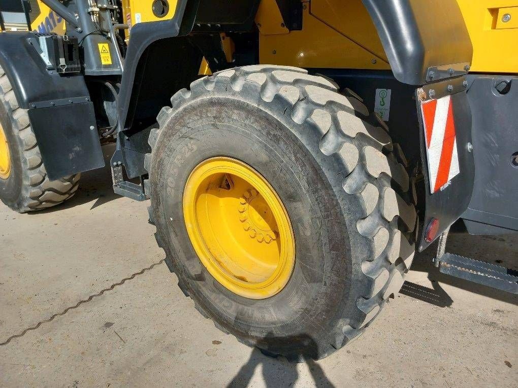 Radlader typu Komatsu WA320-8E0, Gebrauchtmaschine w Overijse (Zdjęcie 3)