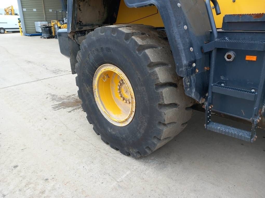 Radlader van het type Komatsu WA320PZ-6, Gebrauchtmaschine in Overijse (Foto 5)