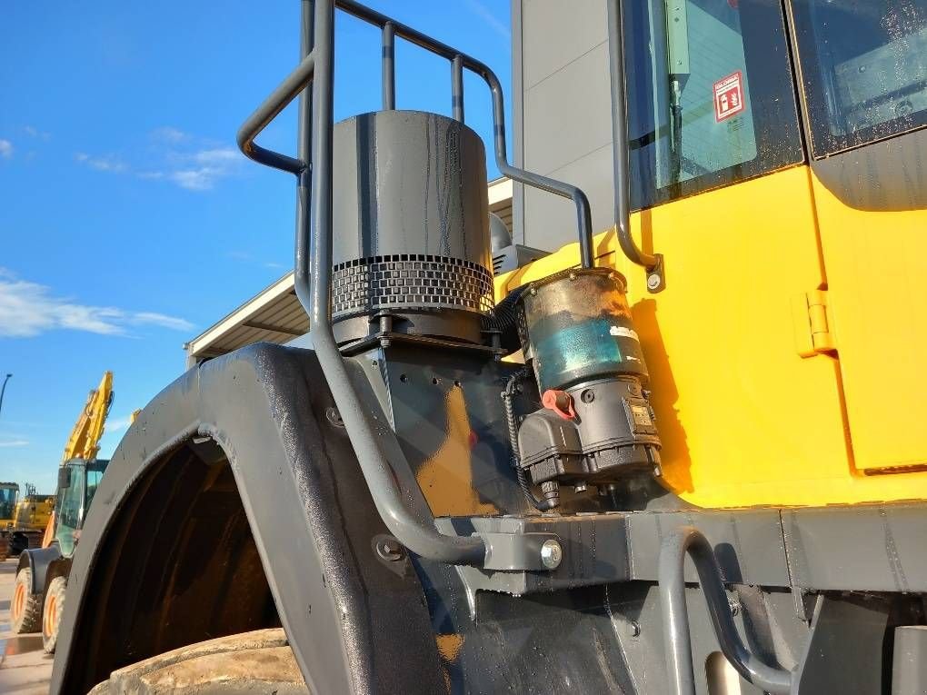 Radlader of the type Komatsu WA480-8E0, Gebrauchtmaschine in Overijse (Picture 7)