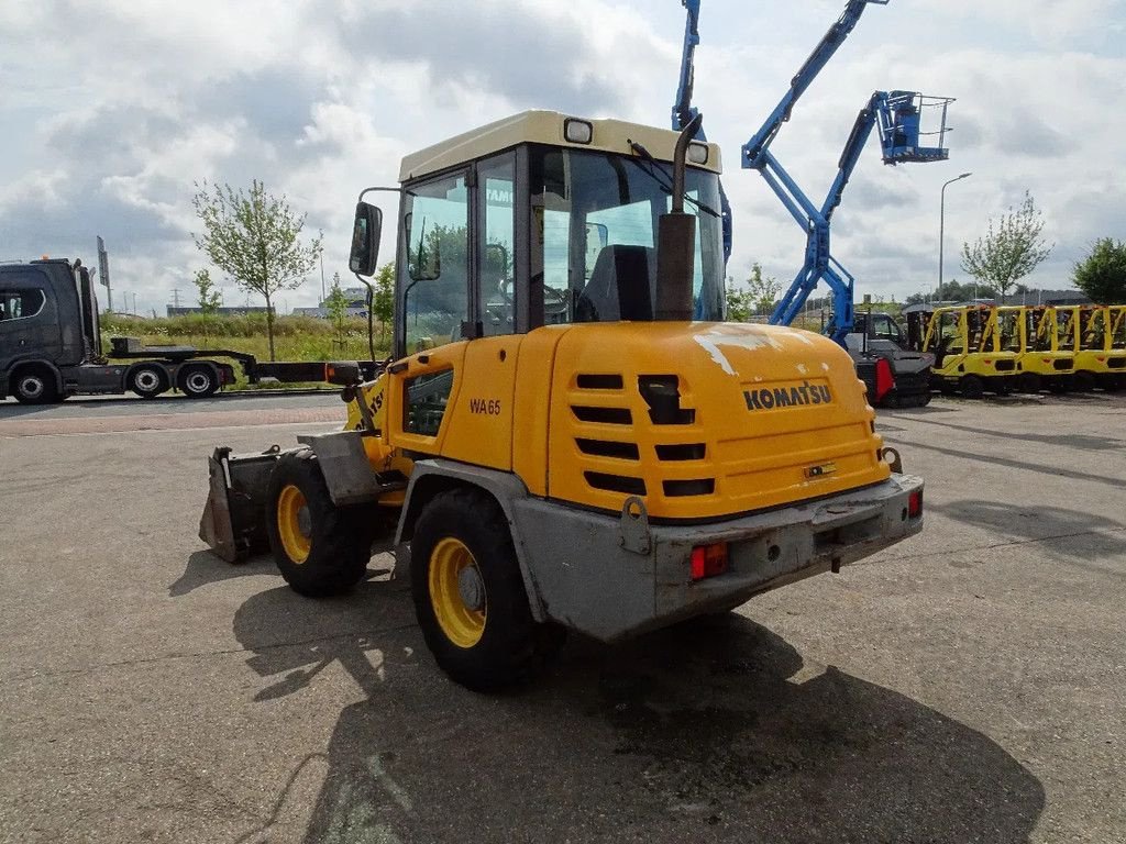 Radlader tip Komatsu WA65-3, Gebrauchtmaschine in Zutphen (Poză 4)