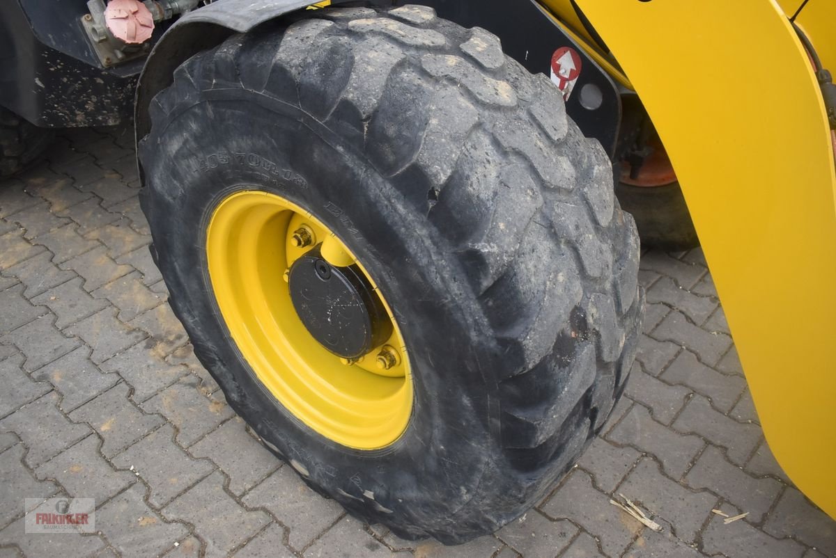 Radlader du type Komatsu WA70-6, Gebrauchtmaschine en Putzleinsdorf (Photo 12)