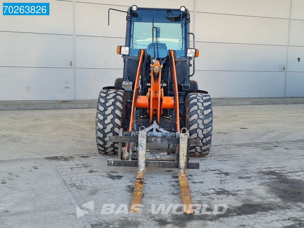 Radlader des Typs Komatsu WA70 -7 BUCKETS AND FORKS, Gebrauchtmaschine in Veghel (Bild 8)