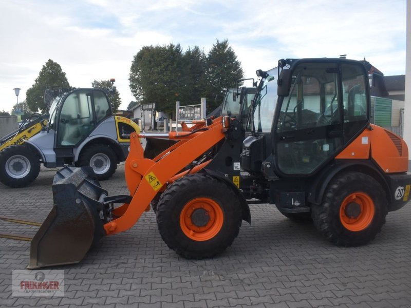 Radlader типа Komatsu WA70-7 mit Straßenzulassung, Gebrauchtmaschine в Putzleinsdorf (Фотография 1)