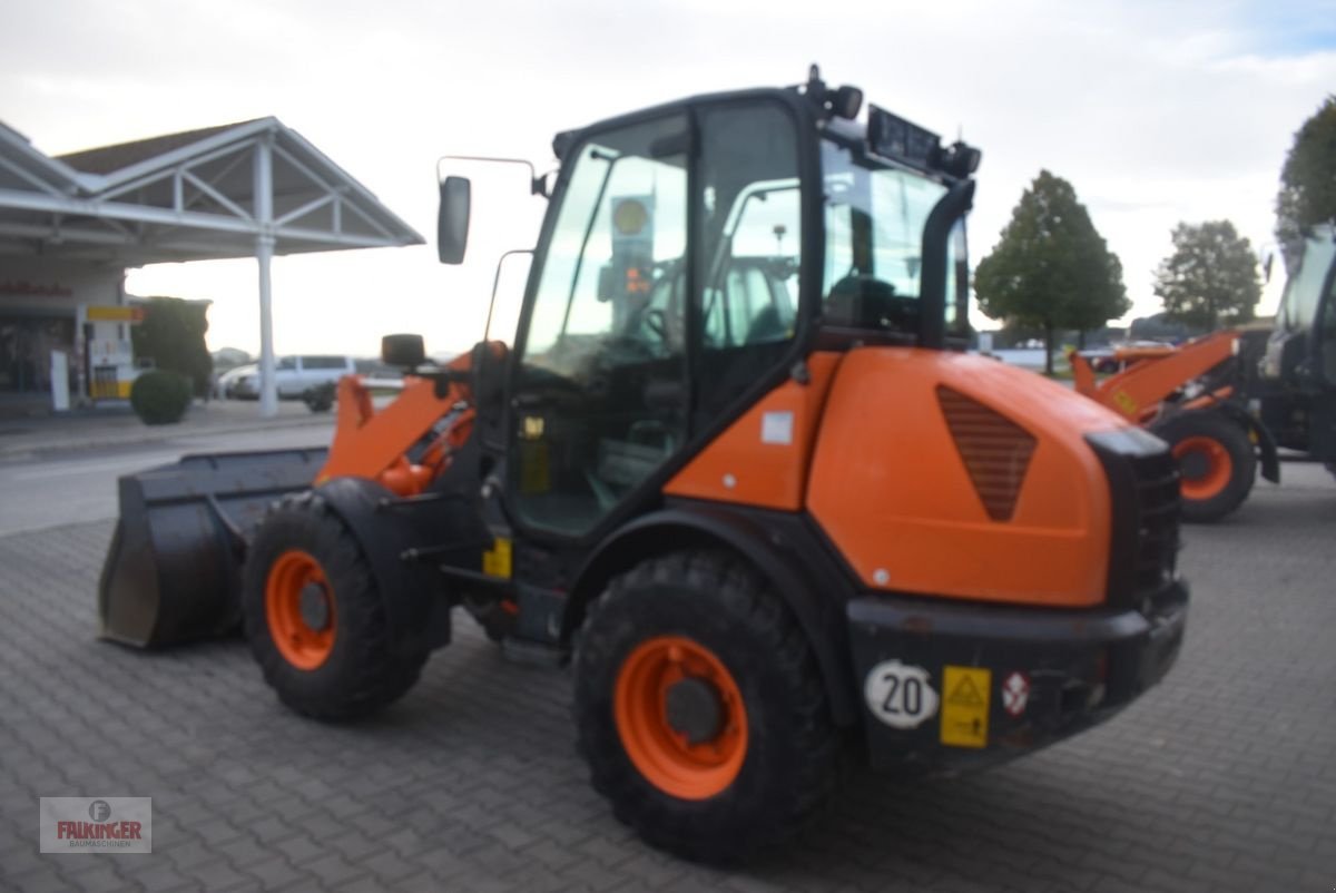 Radlader van het type Komatsu WA70-7 mit Straßenzulassung, Gebrauchtmaschine in Putzleinsdorf (Foto 3)