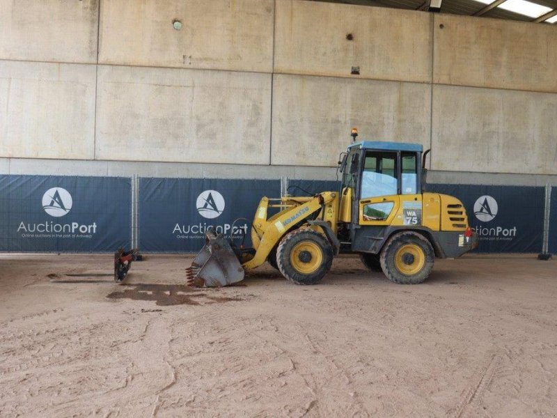 Radlader typu Komatsu WA75-3, Gebrauchtmaschine v Antwerpen (Obrázek 1)