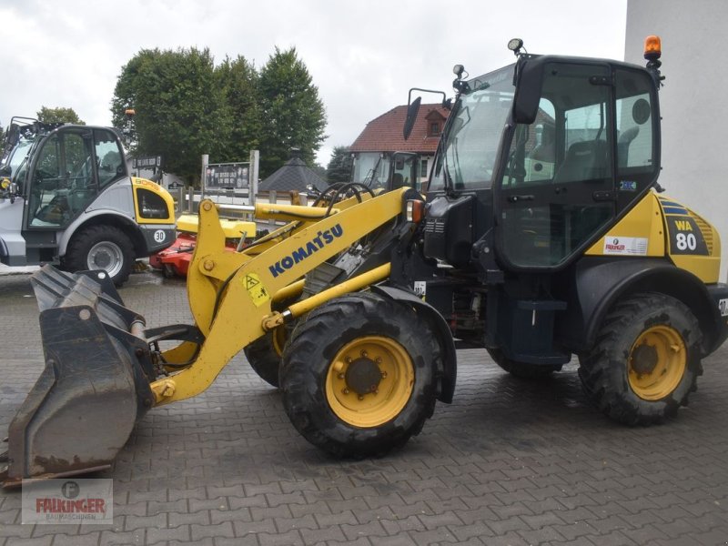 Radlader типа Komatsu WA80-6 mit Straßenzulassung, Gebrauchtmaschine в Putzleinsdorf