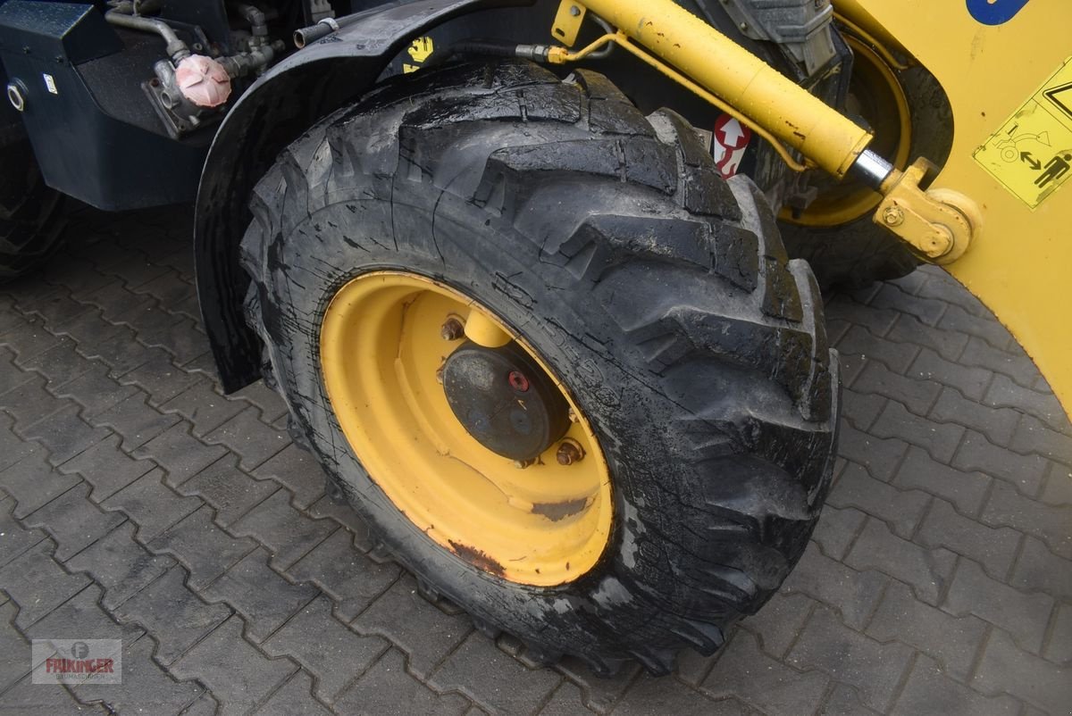 Radlader del tipo Komatsu WA80-6 mit Straßenzulassung, Gebrauchtmaschine In Putzleinsdorf (Immagine 13)