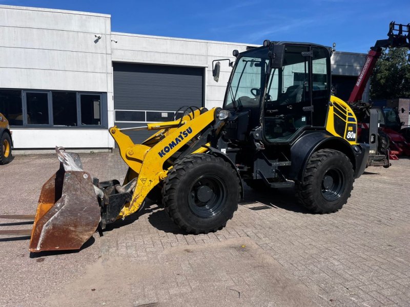 Radlader typu Komatsu WA80, Gebrauchtmaschine v Doetinchem