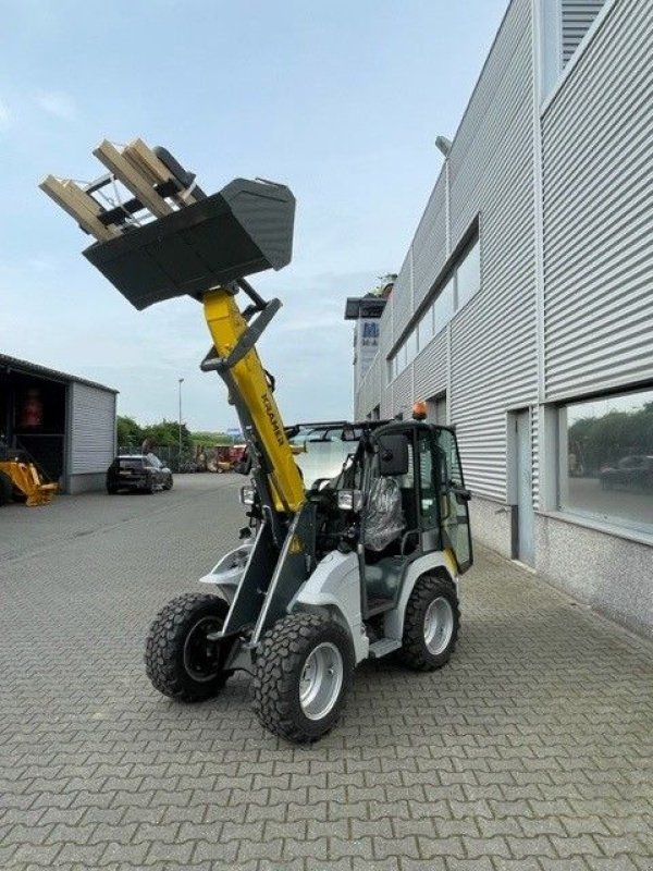 Radlader des Typs Kramer 5035 mini wiellader / shovel, Neumaschine in Roermond (Bild 11)