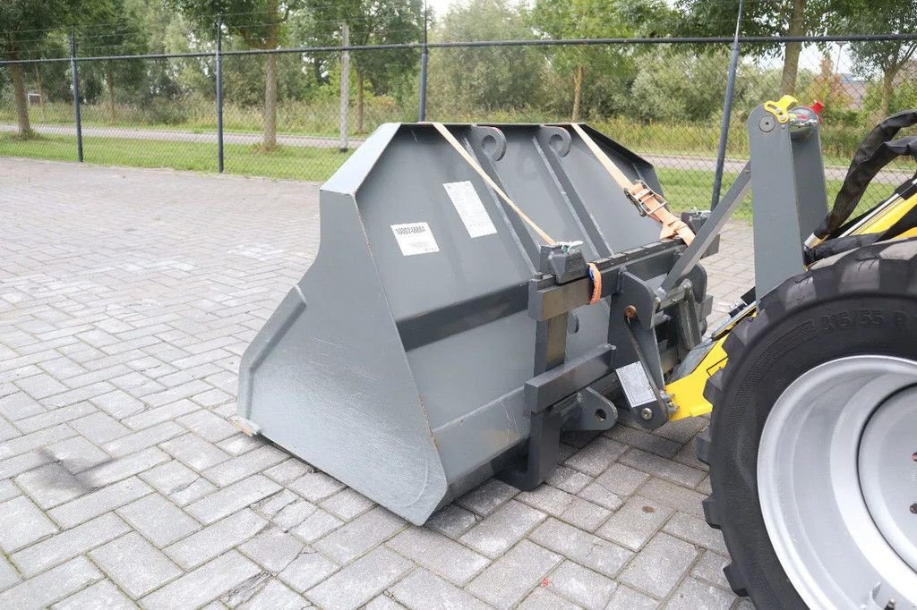 Radlader van het type Kramer 5040 NEW / UNUSED FORKS BUCKET, Gebrauchtmaschine in Marknesse (Foto 9)