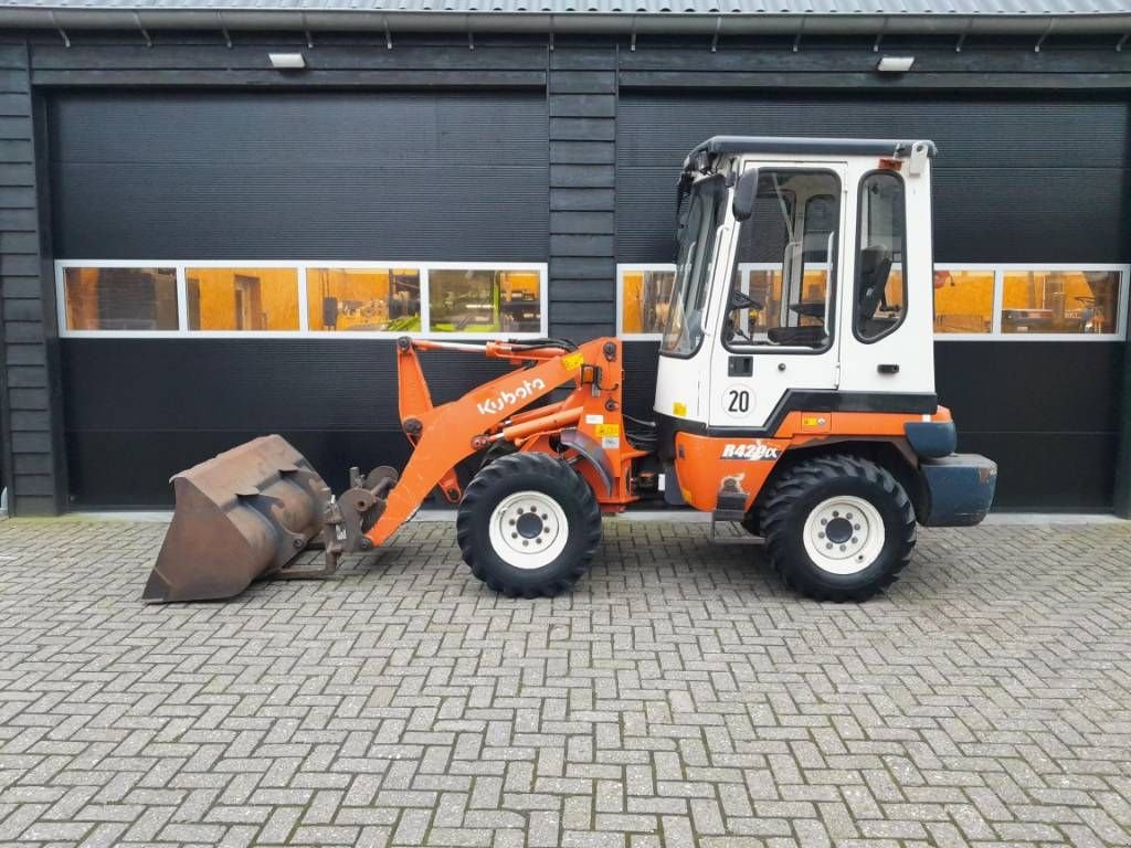 Radlader του τύπου Kubota R 420 midi shovel met bak en vorken, Gebrauchtmaschine σε Ederveen (Φωτογραφία 1)