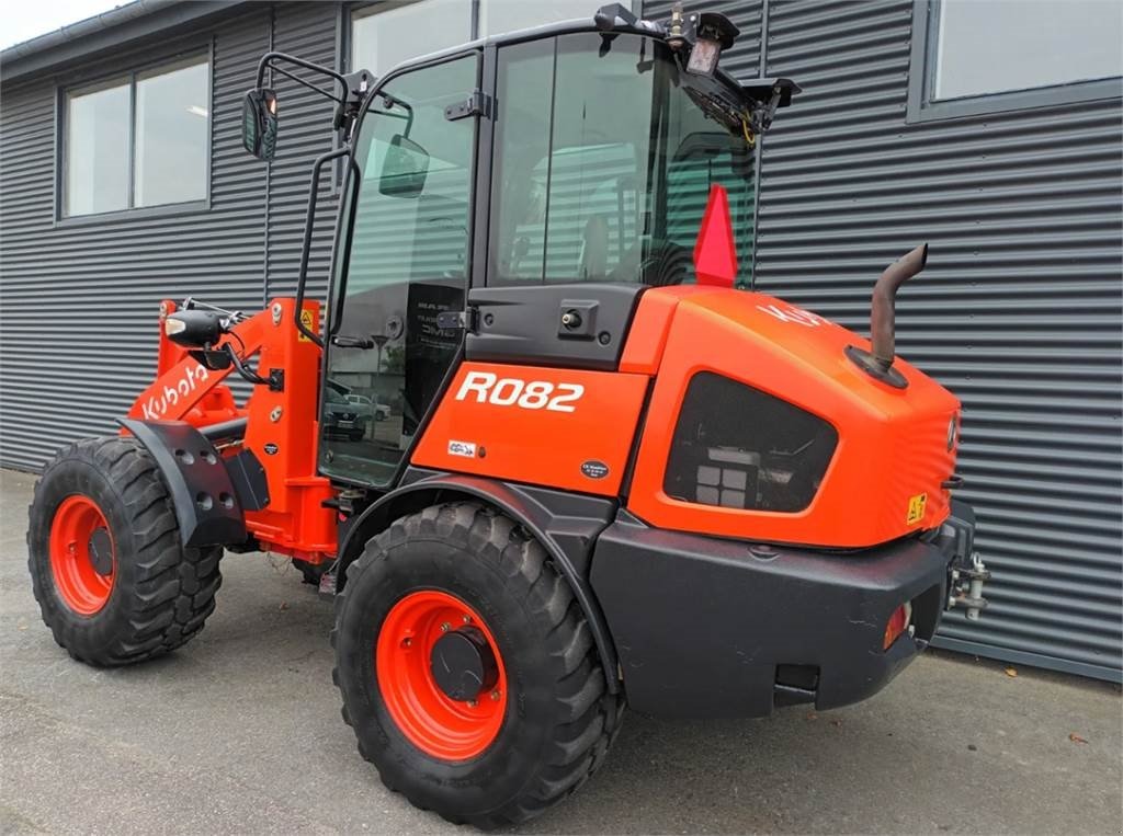 Radlader типа Kubota r082, Gebrauchtmaschine в Fårevejle (Фотография 6)