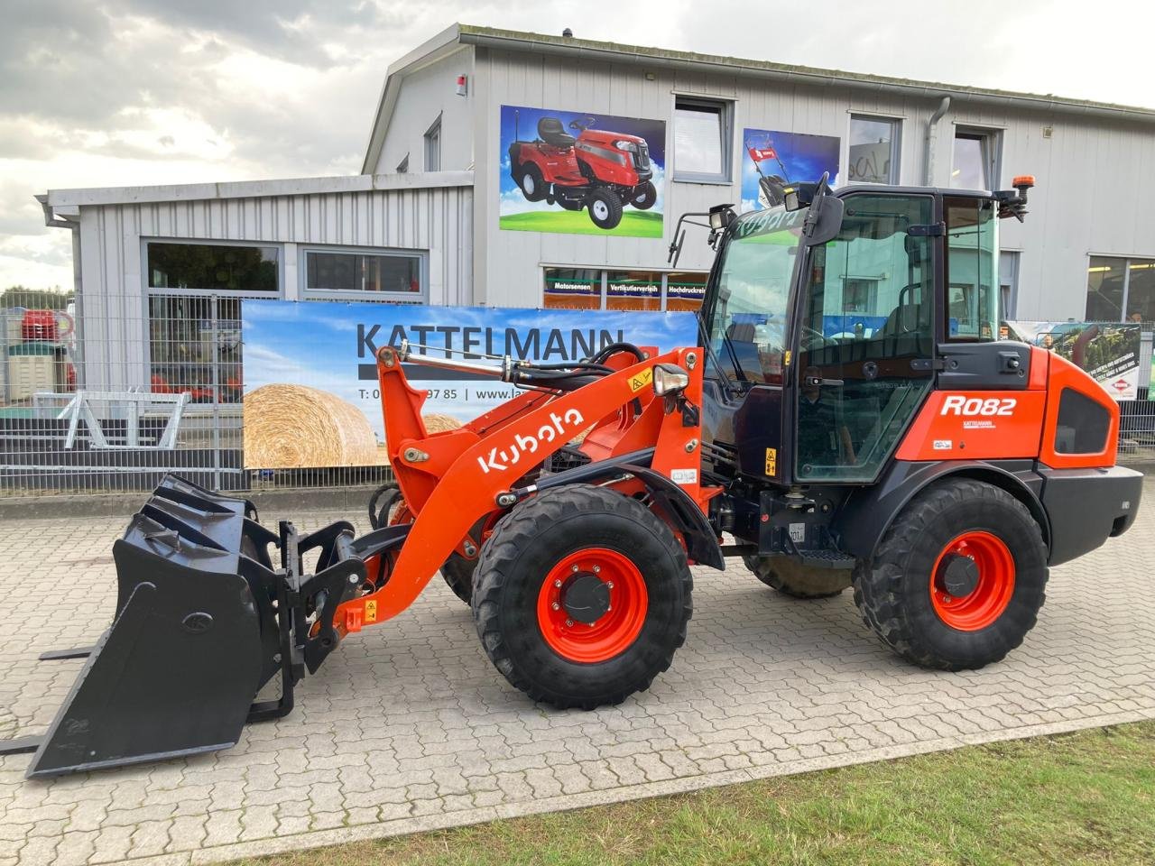 Radlader of the type Kubota R082, Gebrauchtmaschine in Stuhr (Picture 2)