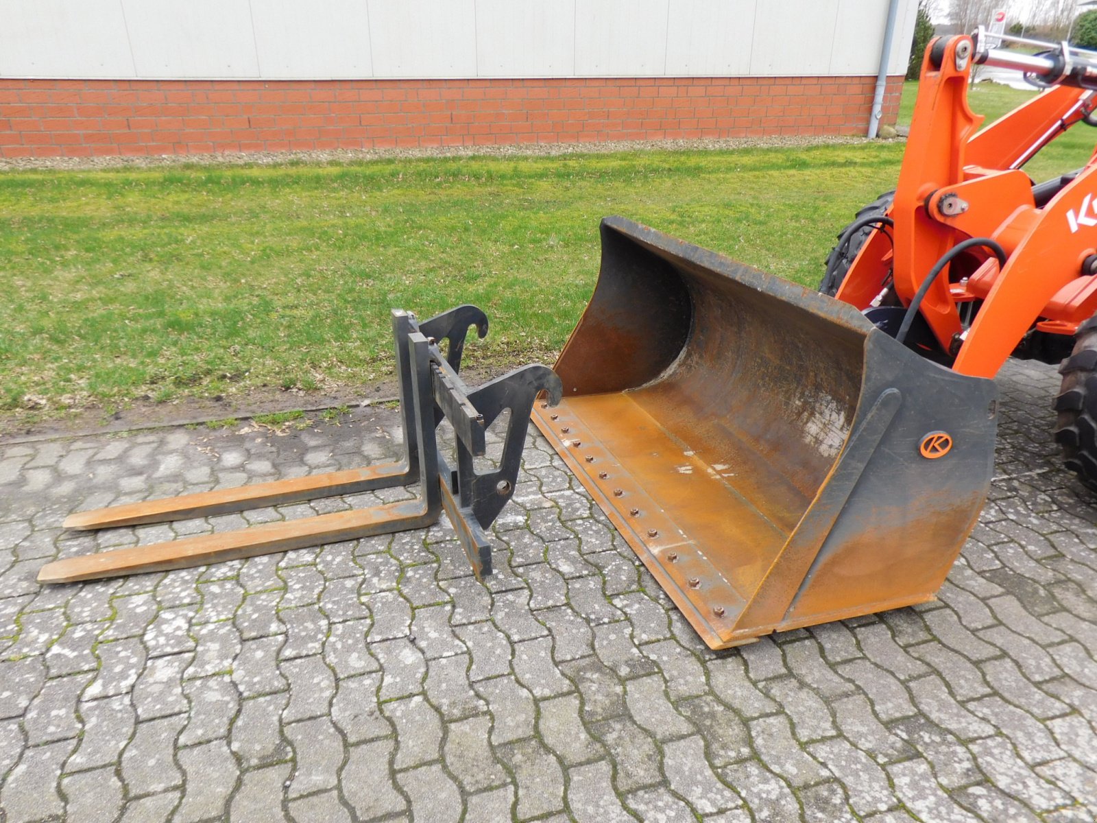 Radlader van het type Kubota R090 Vorführmaschine 2023 *Knicklader *Schaufellader inkl. *CRS *DPF *Schaufel *Gabel *hydr. SWE, Gebrauchtmaschine in Wagenfeld (Foto 5)