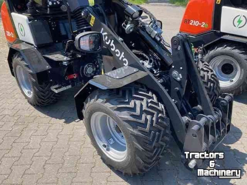 Radlader des Typs Kubota RT 210E minishovel, electro shovel, Gebrauchtmaschine in Zevenaar (Bild 6)