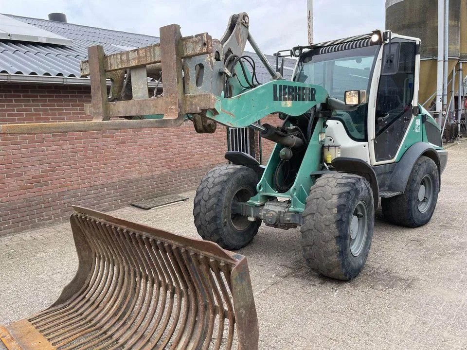 Radlader tip Liebherr 508 Compact Shovel Loader, Gebrauchtmaschine in Lunteren (Poză 5)