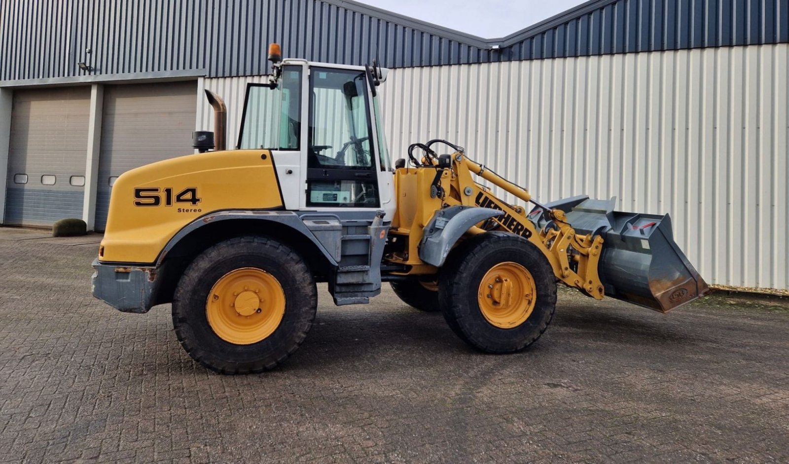 Radlader typu Liebherr 514 Stereo, Gebrauchtmaschine w BIDDINGHUIZEN (Zdjęcie 10)