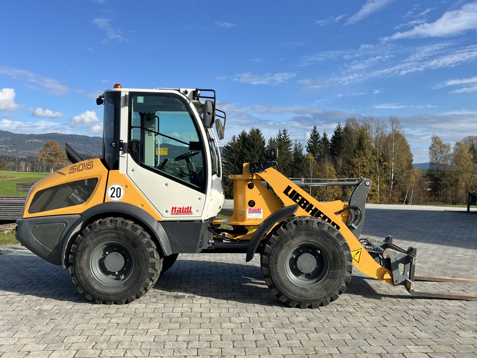 Radlader типа Liebherr L 506 C, Gebrauchtmaschine в Neureichenau (Фотография 4)