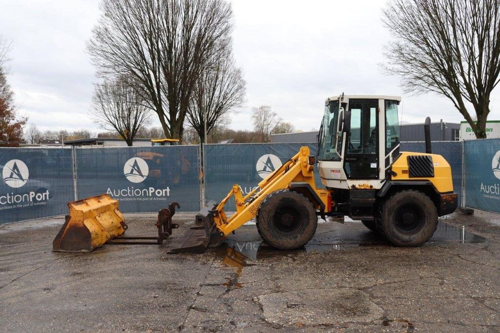 Radlader des Typs Liebherr L 506, Gebrauchtmaschine in Antwerpen (Bild 2)