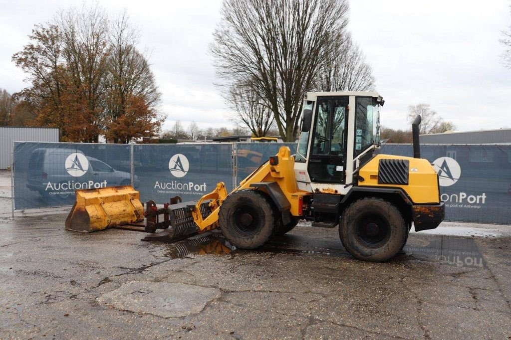 Radlader des Typs Liebherr L 506, Gebrauchtmaschine in Antwerpen (Bild 3)