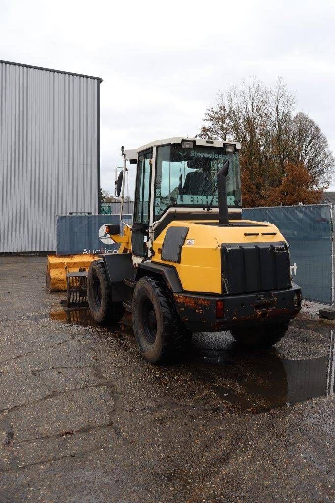 Radlader des Typs Liebherr L 506, Gebrauchtmaschine in Antwerpen (Bild 4)