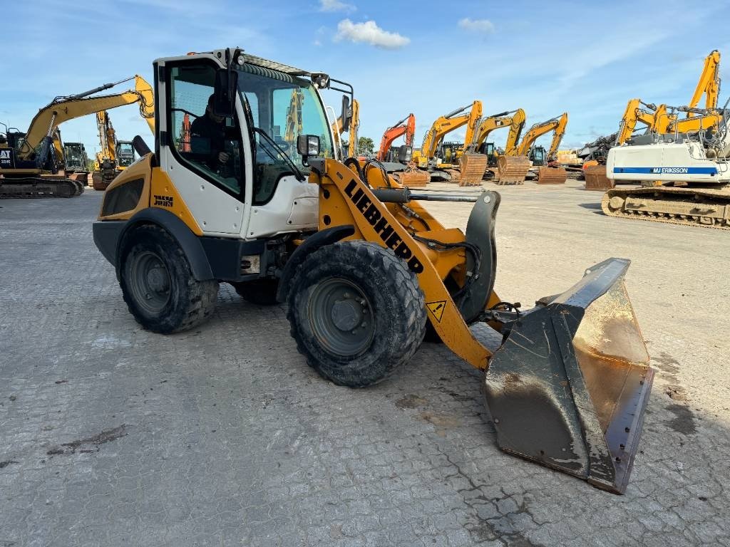 Radlader tip Liebherr L506 C, Gebrauchtmaschine in Vojens (Poză 3)