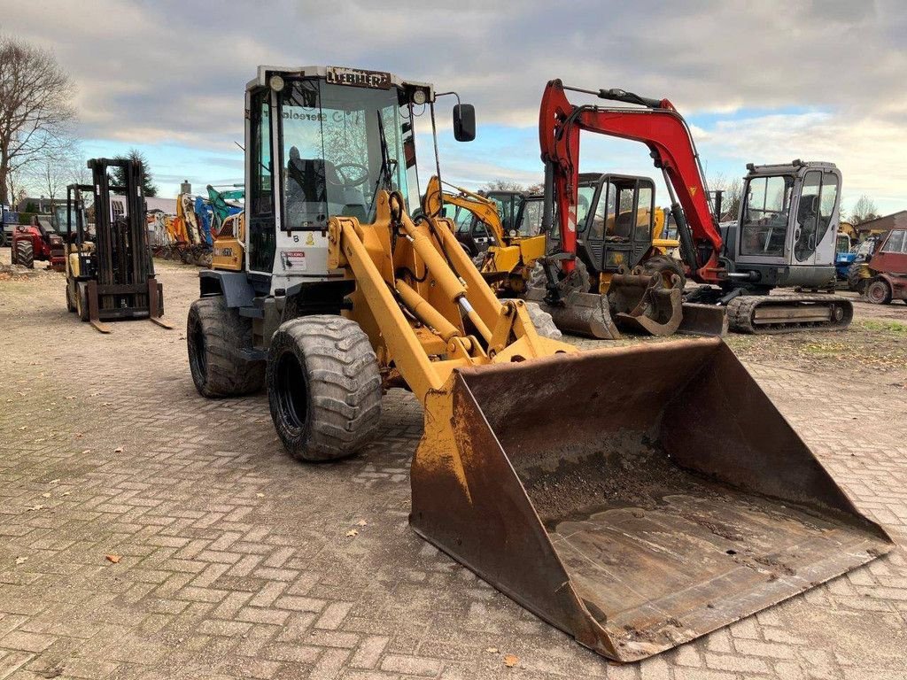 Radlader от тип Liebherr L506, Gebrauchtmaschine в Antwerpen (Снимка 7)